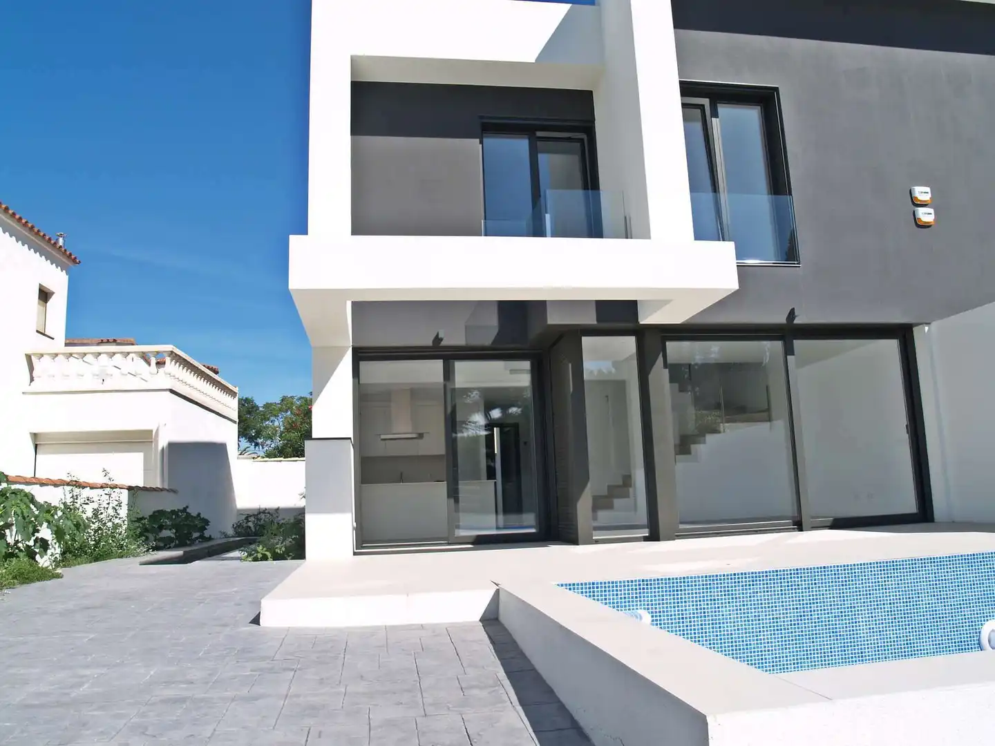 Casa amb piscina en venda a Requesens, imagen 3
