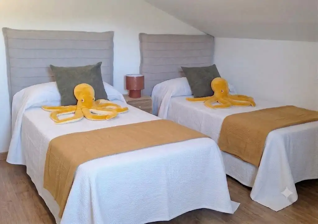 Bedroom of Houses for rent in Ferrol  with Private garden, Terrace and Storage room
