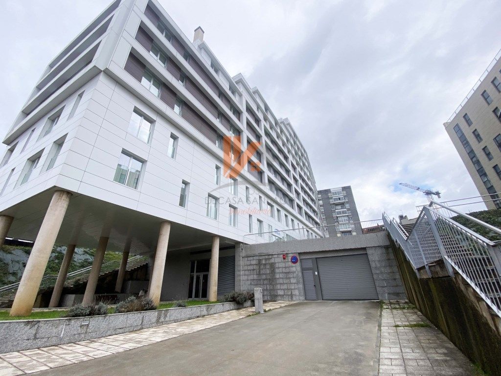 Vista exterior de Garaje en venta en Santiago de Compostela 