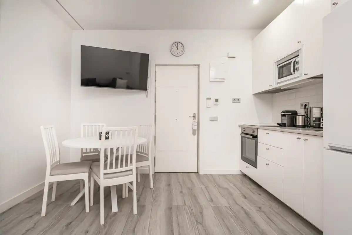Cuina de Planta baixa en venda en Madrid amb Aire condicionat, Calefacció i Moblat