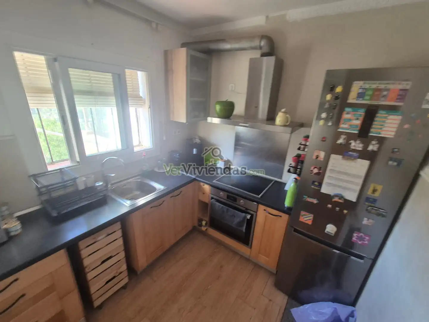 Cuina de Casa o xalet en venda en Corbera de Llobregat amb Calefacció, Jardí privat i Parquet
