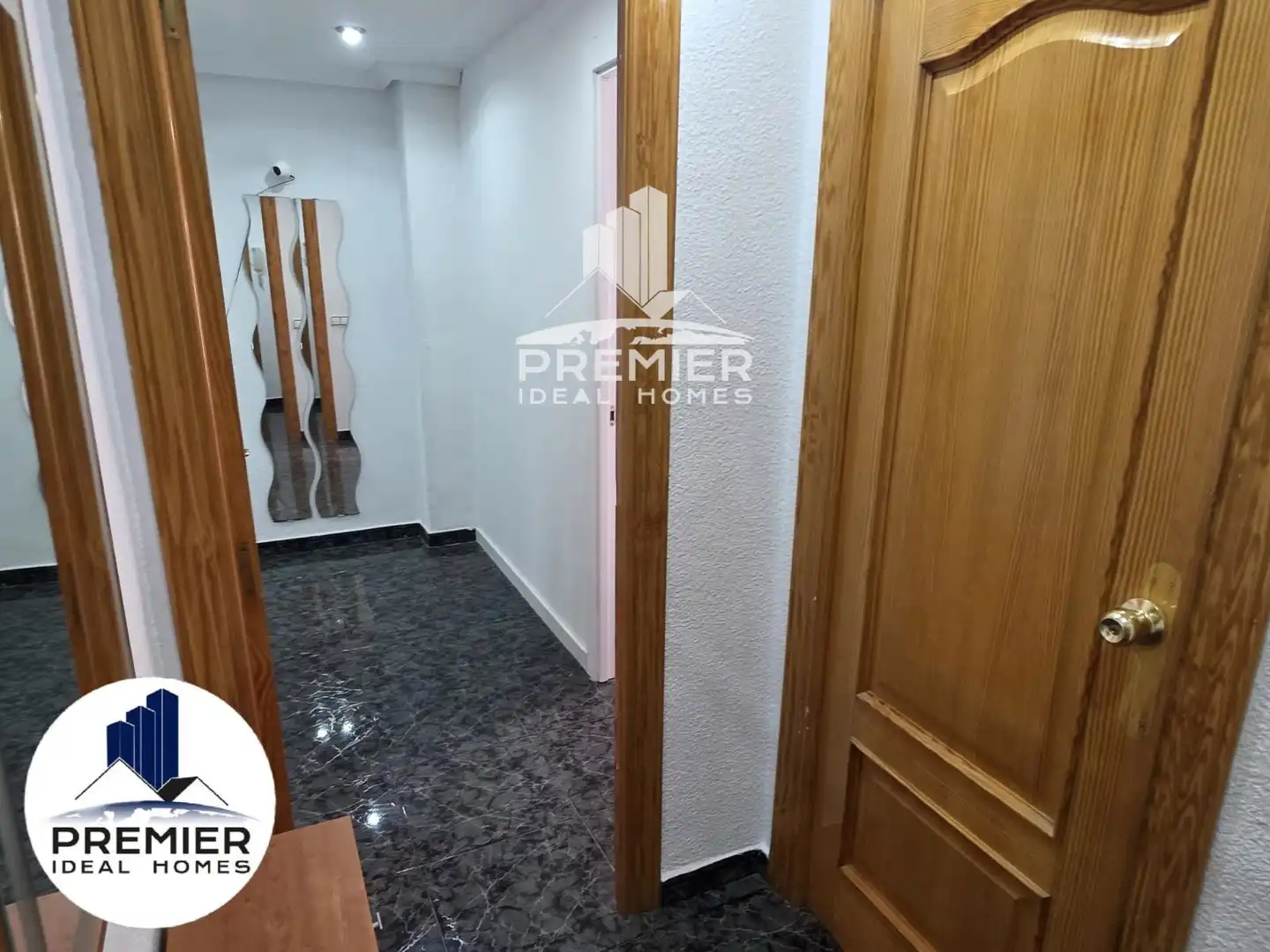 Wohnung zur Miete in Elda mit Möbliert, Ofen und Waschmaschine
