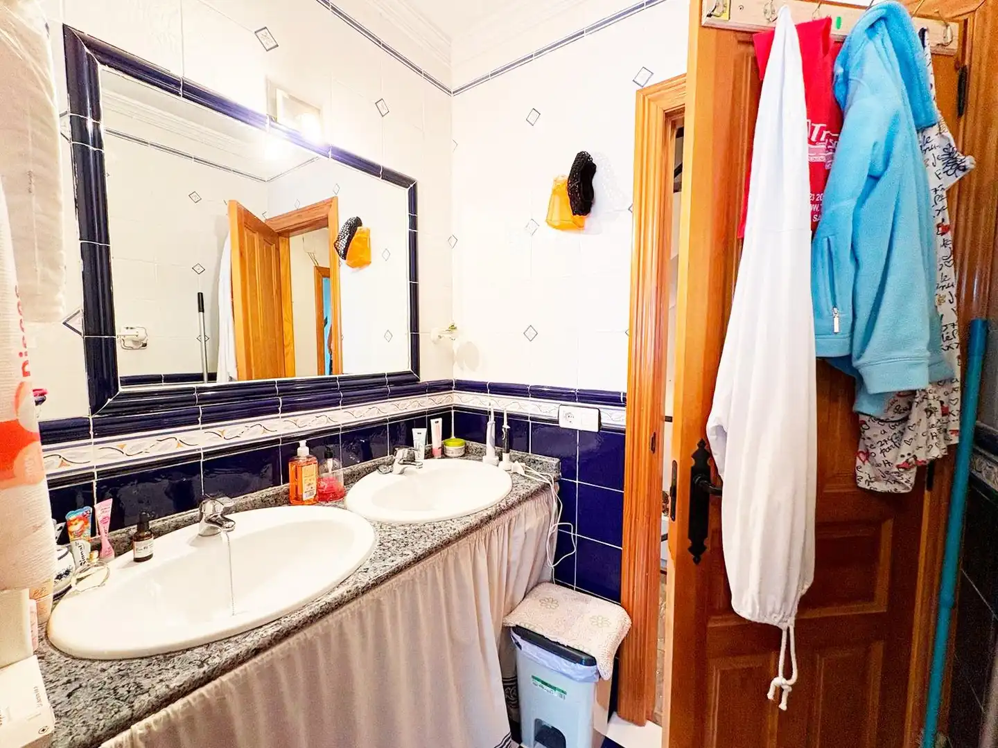 Baño de Casa o chalet en venta en Navarredonda de la Rinconada con Terraza, Trastero y Amueblado