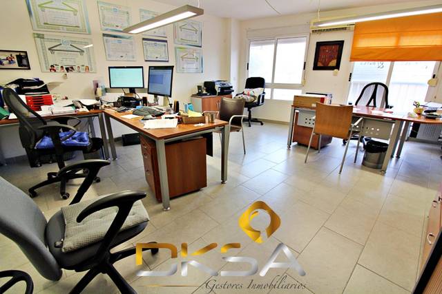 Local comercial en Venta en AUSIAS MARC en Centro