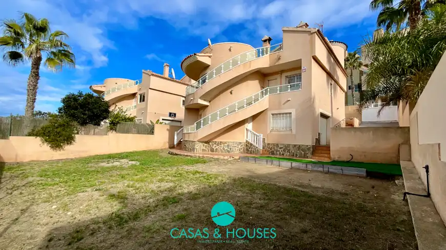 Vista exterior de Casa o chalet en venta en Cartagena con Jardín privado, Terraza y Balcón