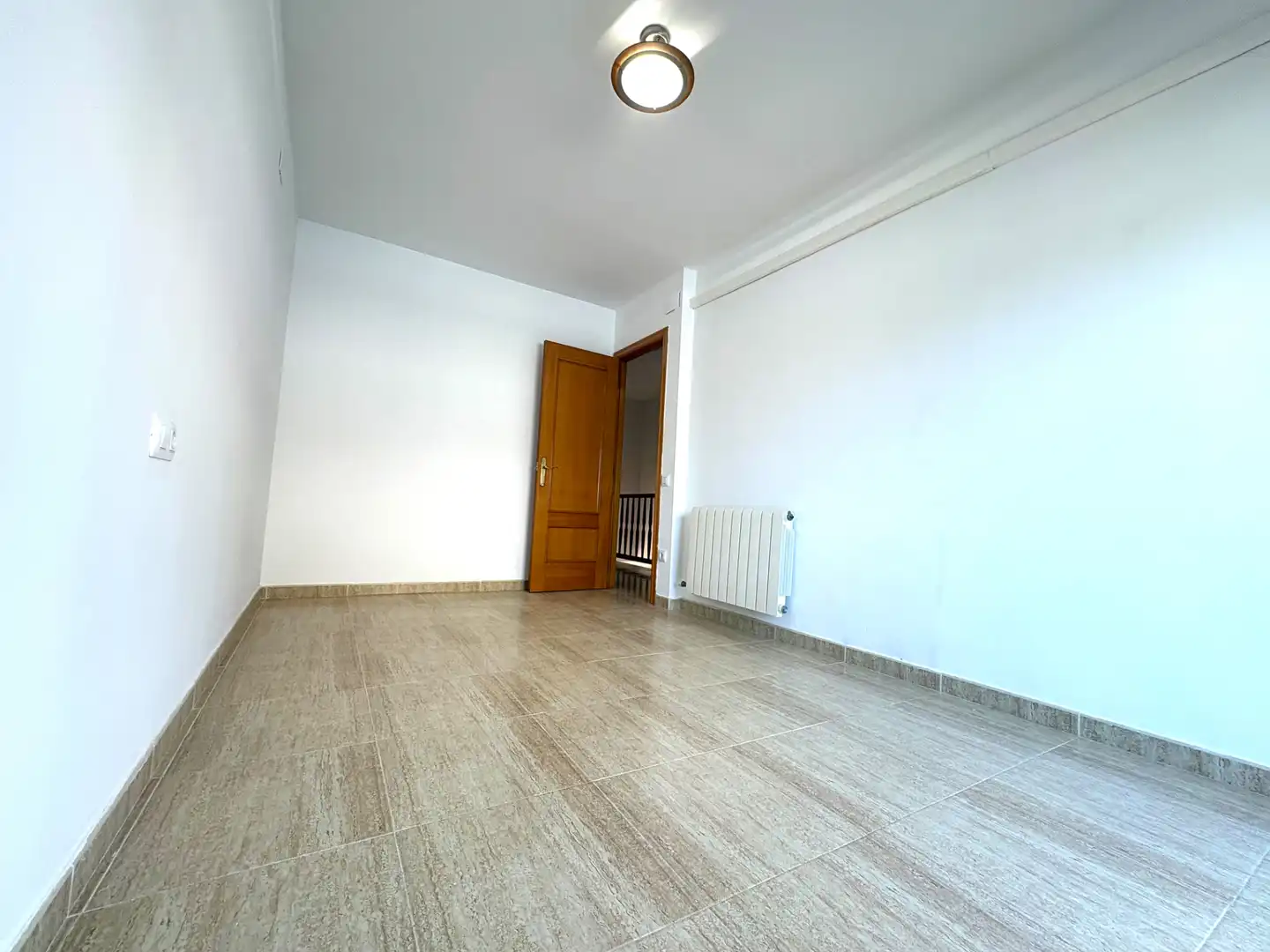 Habitación de Casa adosada en venta en La Pobla de Montornès   con Calefacción, Jardín privado y Terraza