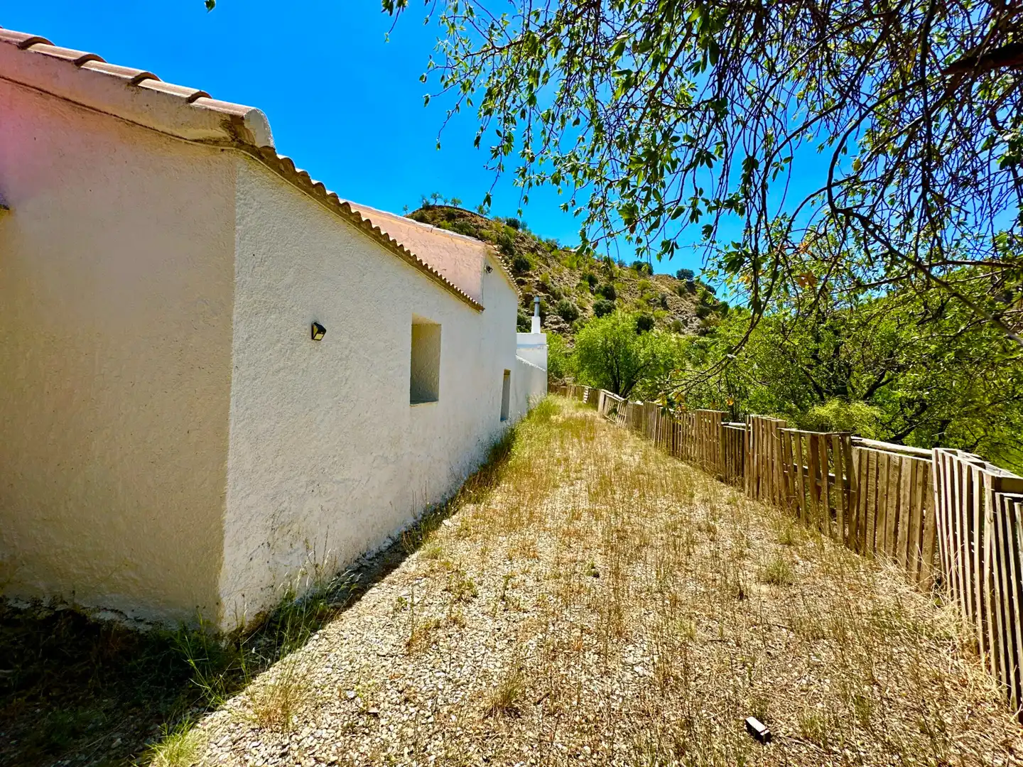 Vista exterior de Finca rústica en venda en Sierro amb Aire condicionat, Calefacció i Jardí privat