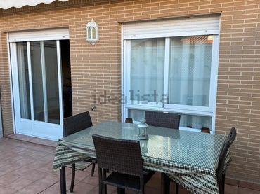 Àtic amb balcó en venda a Calle CLAVEL