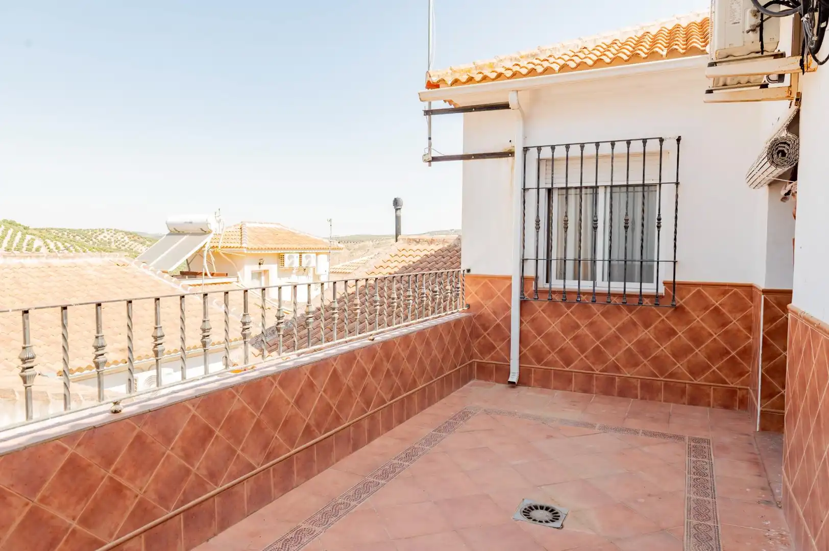 Terrace of Houses for sale in Cuevas Bajas  with Air Conditioner, Terrace and Storage room