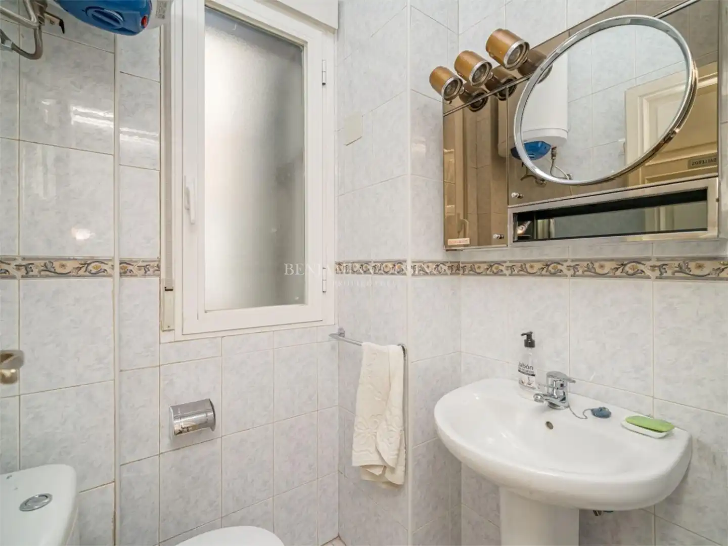 Baño de Piso en venta en Madrid con Balcón