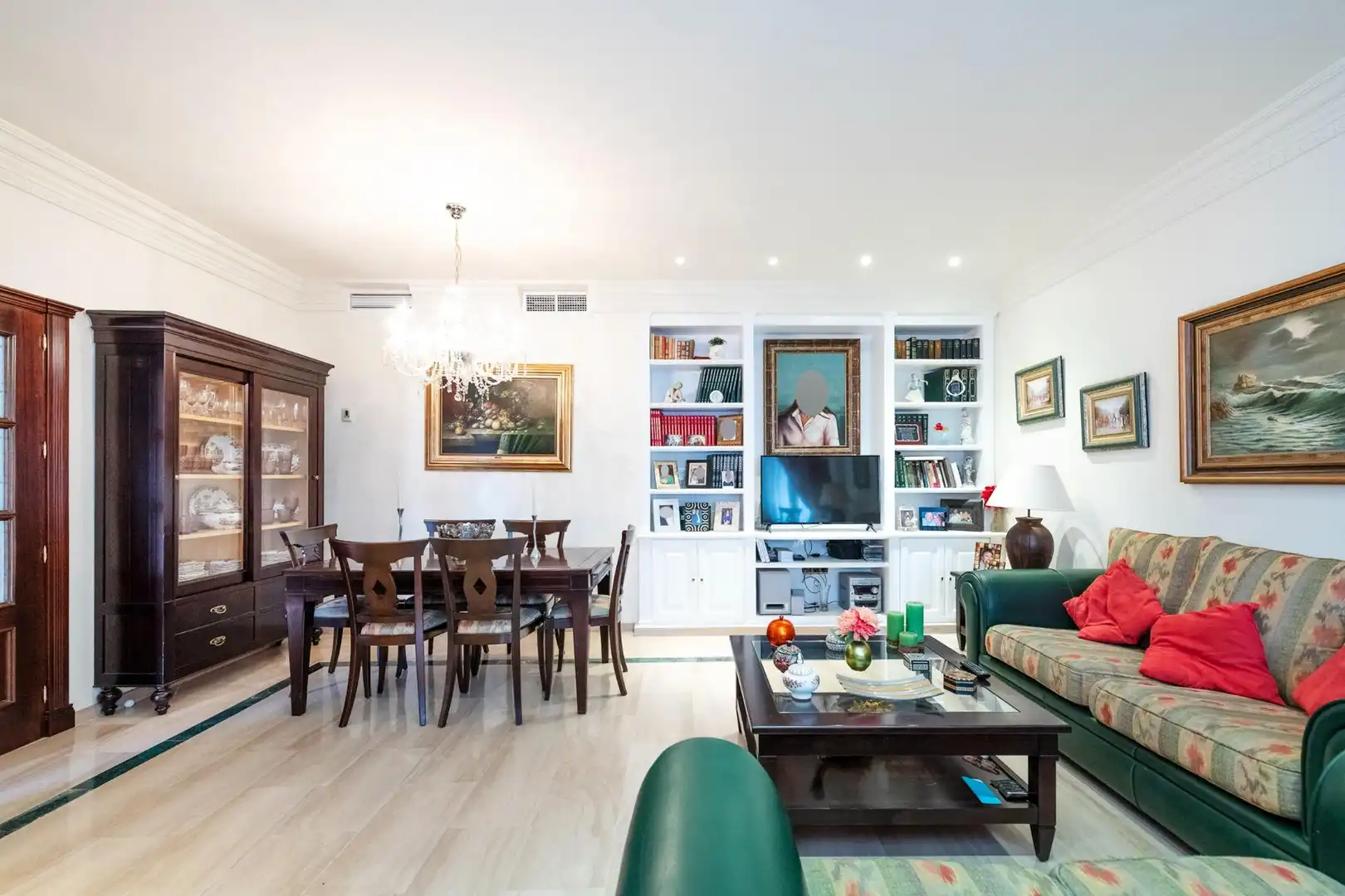 Sala d'estar de Casa o xalet en venda en Rincón de la Victoria amb Aire condicionat, Jardí privat i Terrassa