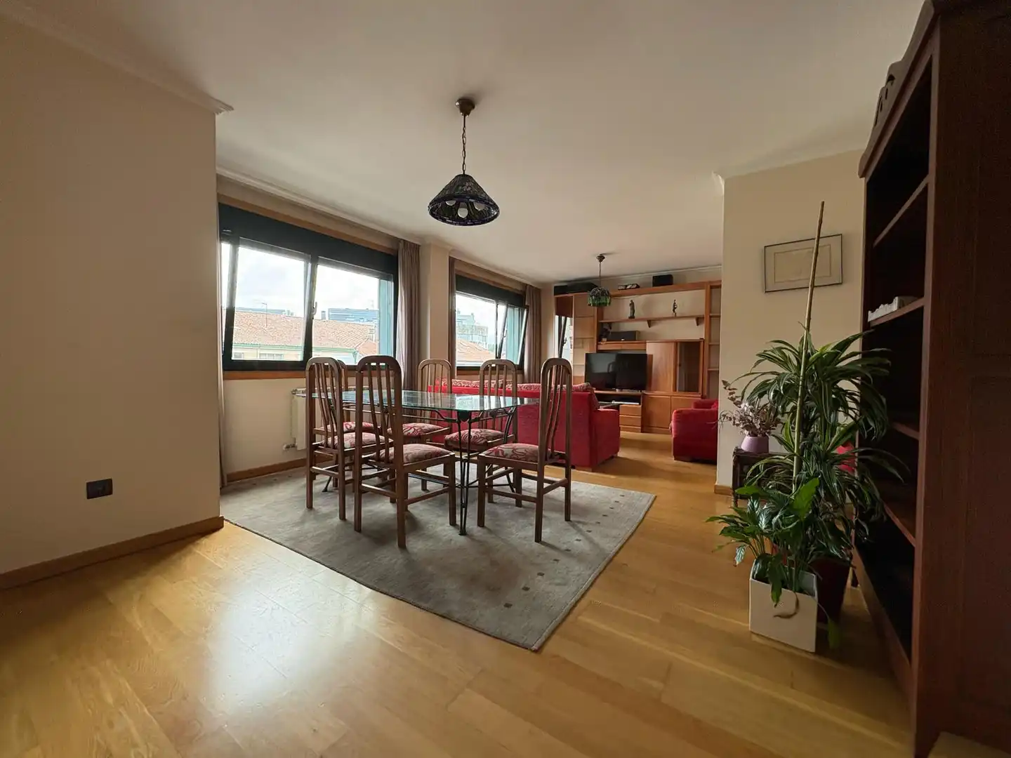 Esszimmer von Maisonette zum Verkauf in Santiago de Compostela  mit Heizung, Parkett und Abstellraum