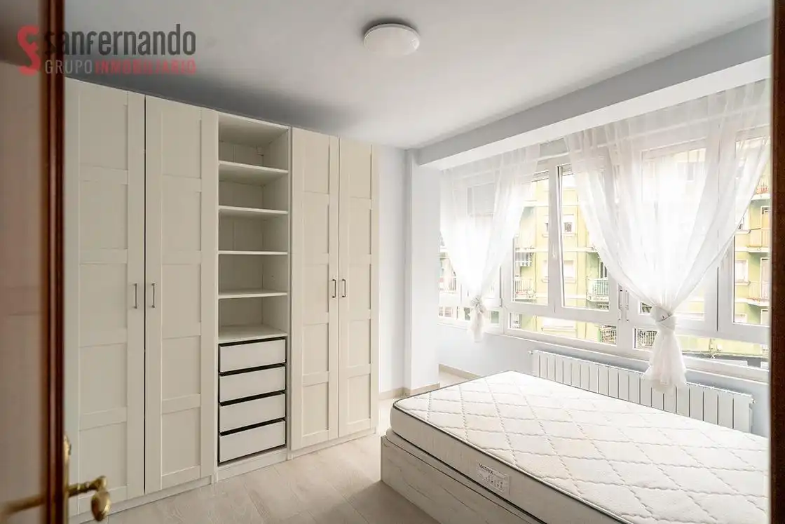 Appartamento con terrazza in vendita a Calle de la Llama, imagen 8