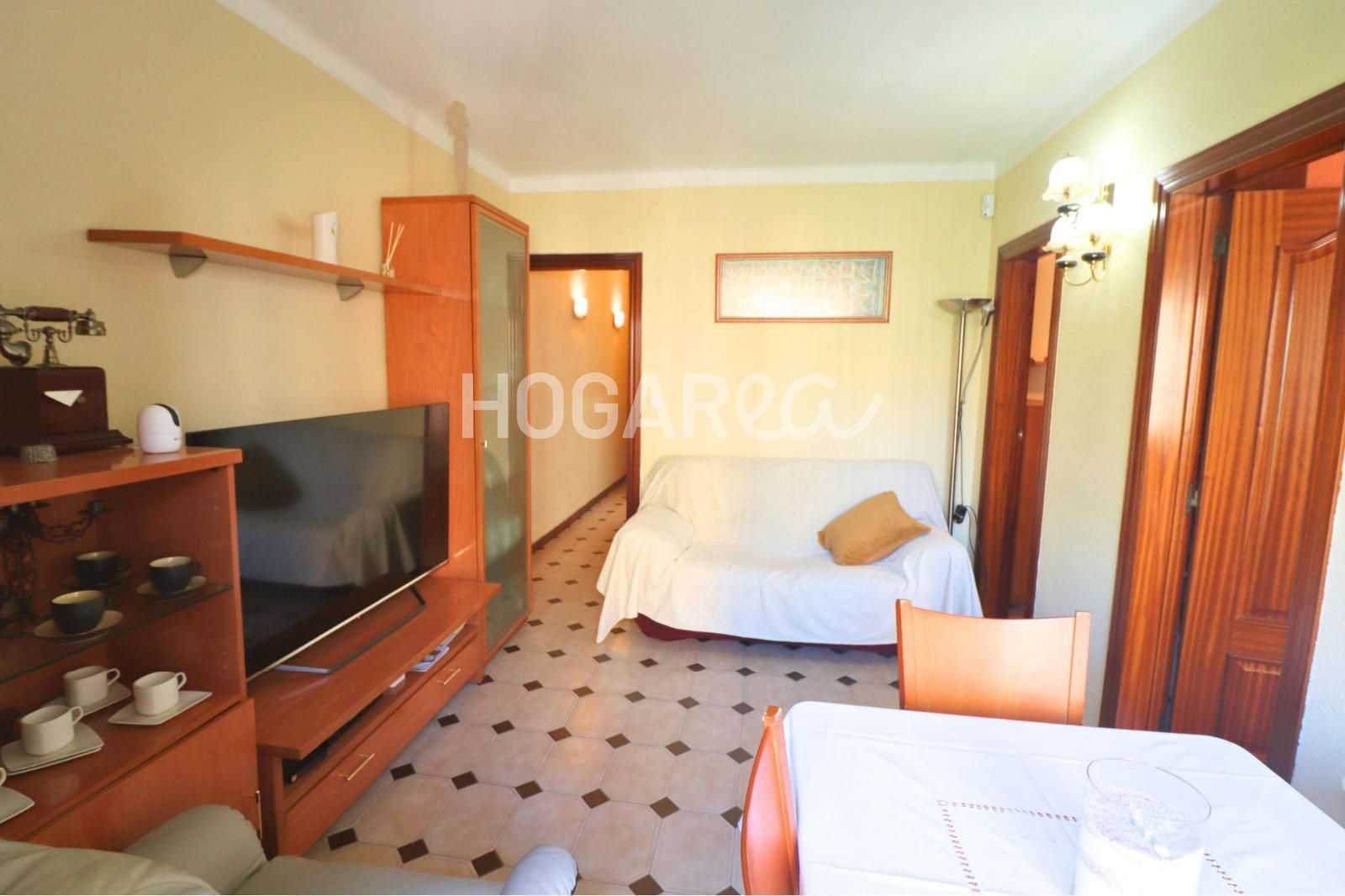 Living room of Flat for sale in L'Hospitalet de Llobregat  with Heating, Terrace and Balcony