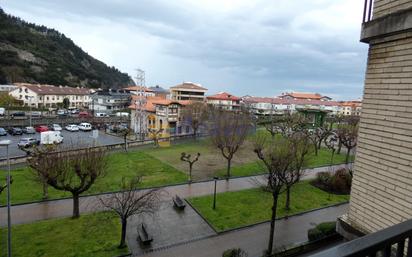 Vista exterior de Pis en venda en Deba