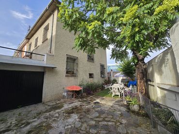 Villa zum Verkauf in Barrio de Salamanca