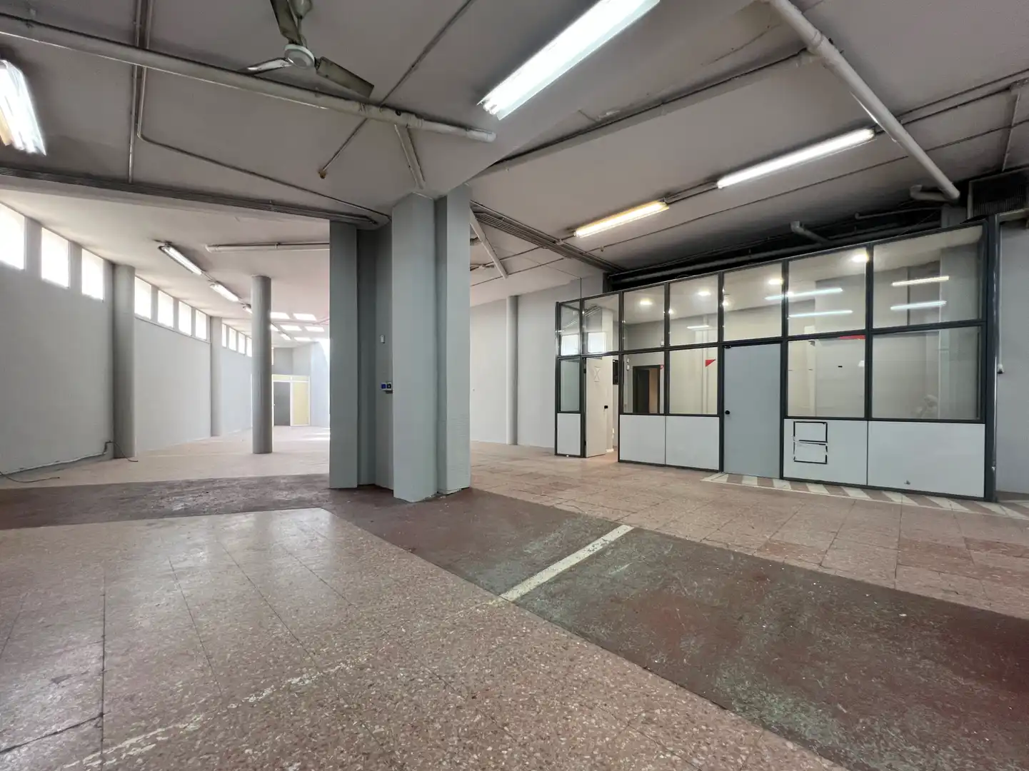 Local comercial en venda a Avinguda de Marià Fortuny 80, imagen 4