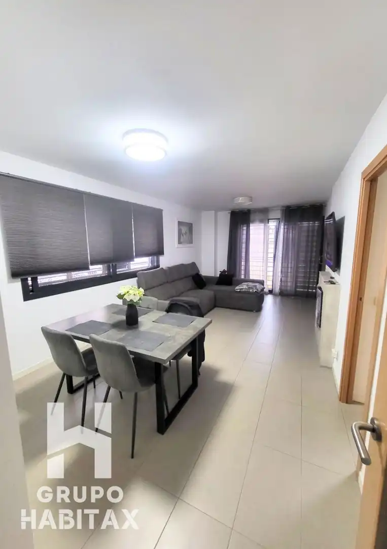 Living room of Duplexes for sale in Santa Coloma de Gramenet
