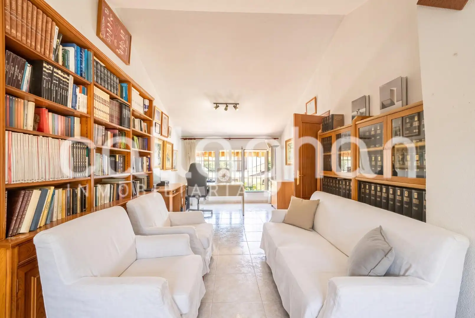 Sala de estar de Casa o chalet en venta en Paterna con Aire acondicionado, Jardín privado y Terraza