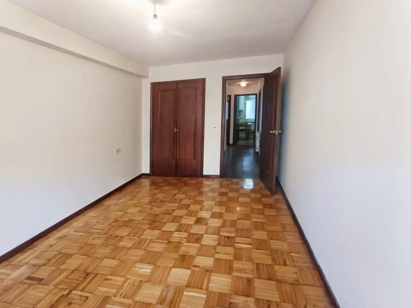 Pis en venda en Pontevedra Capital  amb Calefacció, Parquet i Traster
