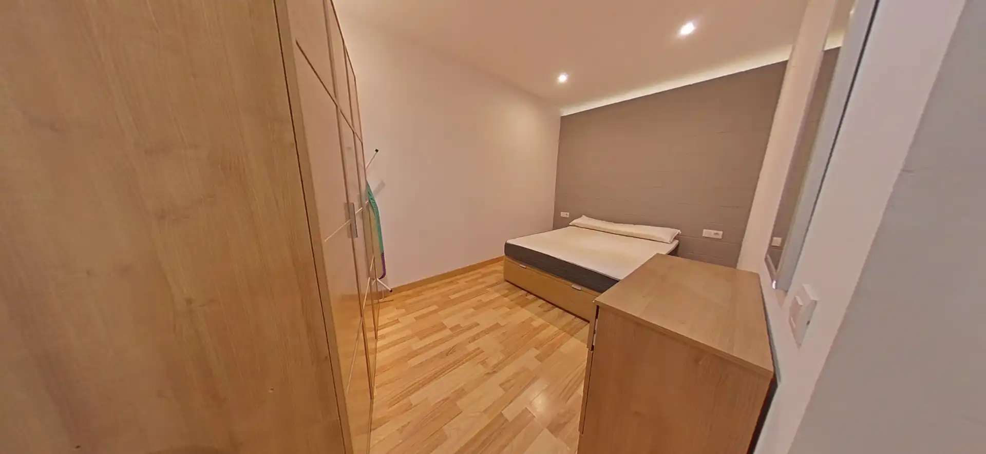 Habitación de Casa o chalet en venta en Sant Esteve Sesrovires con Aire acondicionado, Calefacción y Jardín privado
