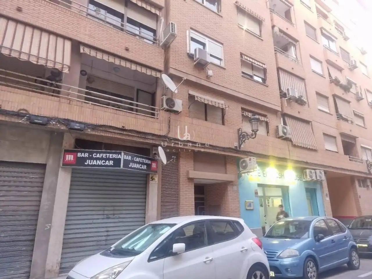 Vista exterior de Local en venta en Valencia