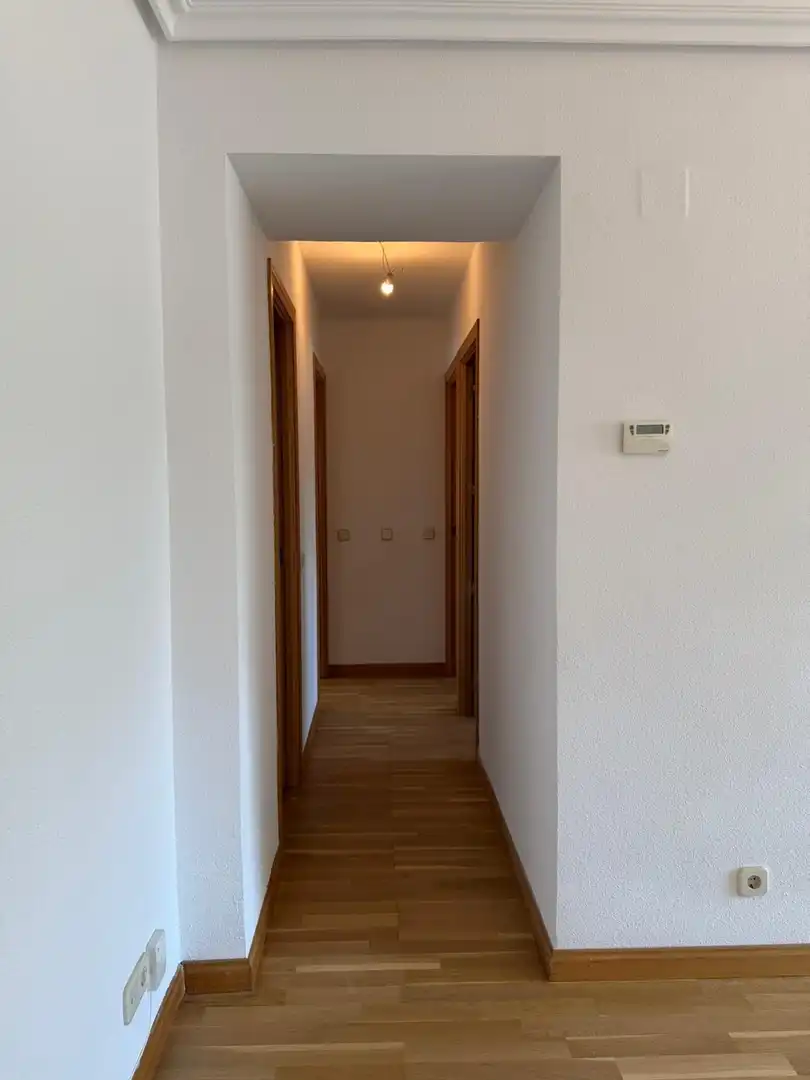 Flat for rent in Madrid  with Heating