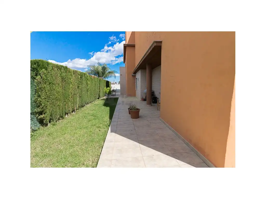Jardín de Casa o chalet en venta en L'Alcúdia con Aire acondicionado, Jardín privado y Terraza