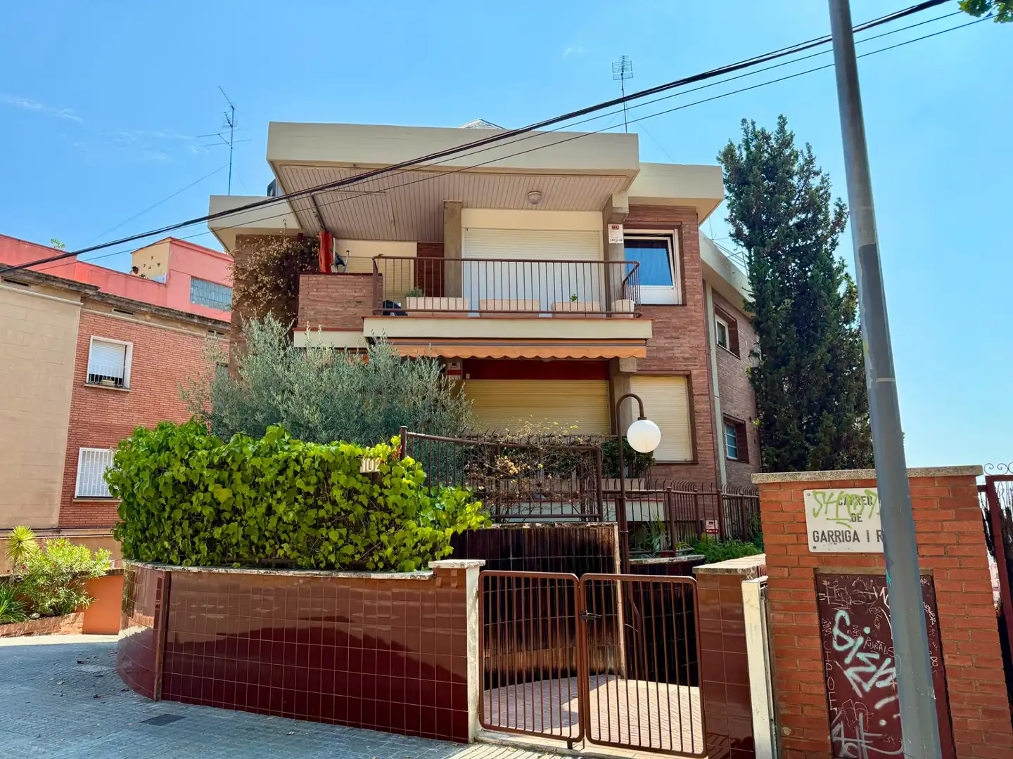 Vista exterior de Pis en venda en Barcelona amb Calefacció, Parquet i Terrassa