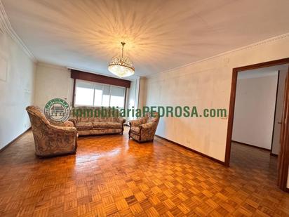 Living room of Flat for sale in Pontevedra Capital   with Heating and Storage room