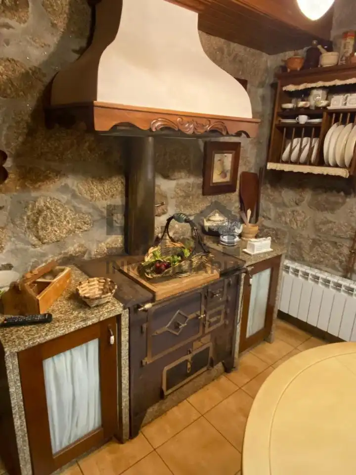 Casa o chalet en venta en LG. A PENA, Vilamarín