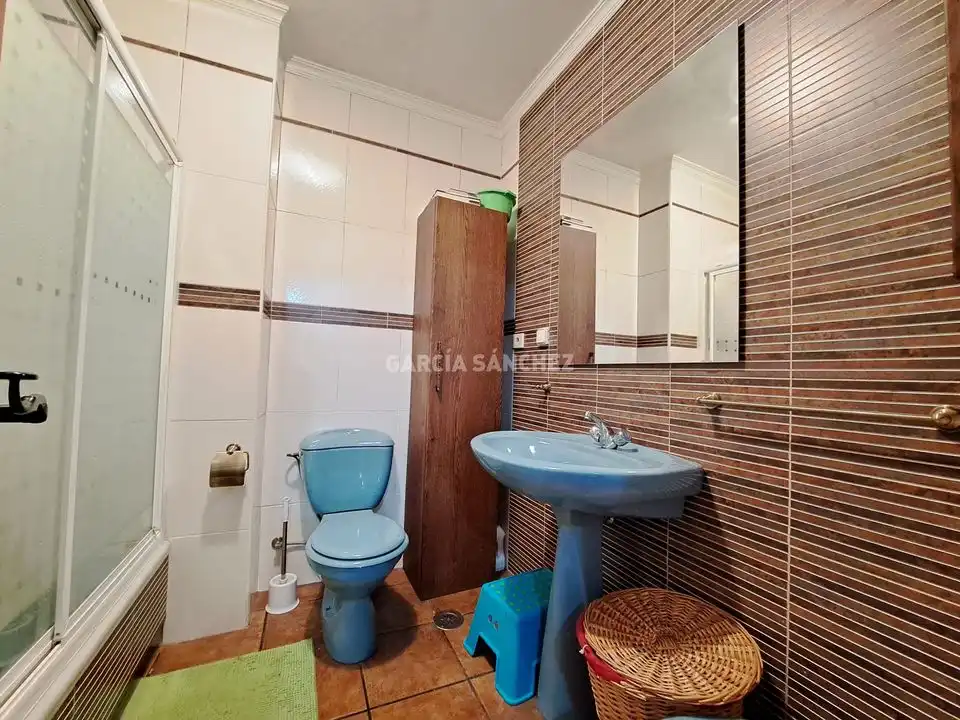 Bathroom of Flat for sale in A Pobra do Caramiñal  with Furnished