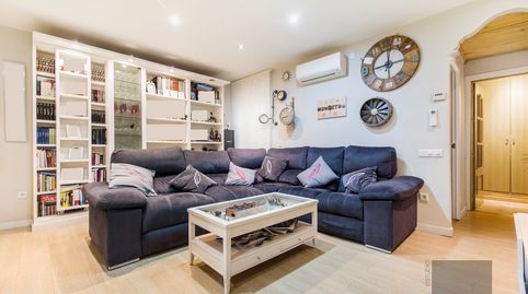 Foto 2 de Piso en venta en Calle de Juan Pradillo, Bellas Vistas, Madrid Capital