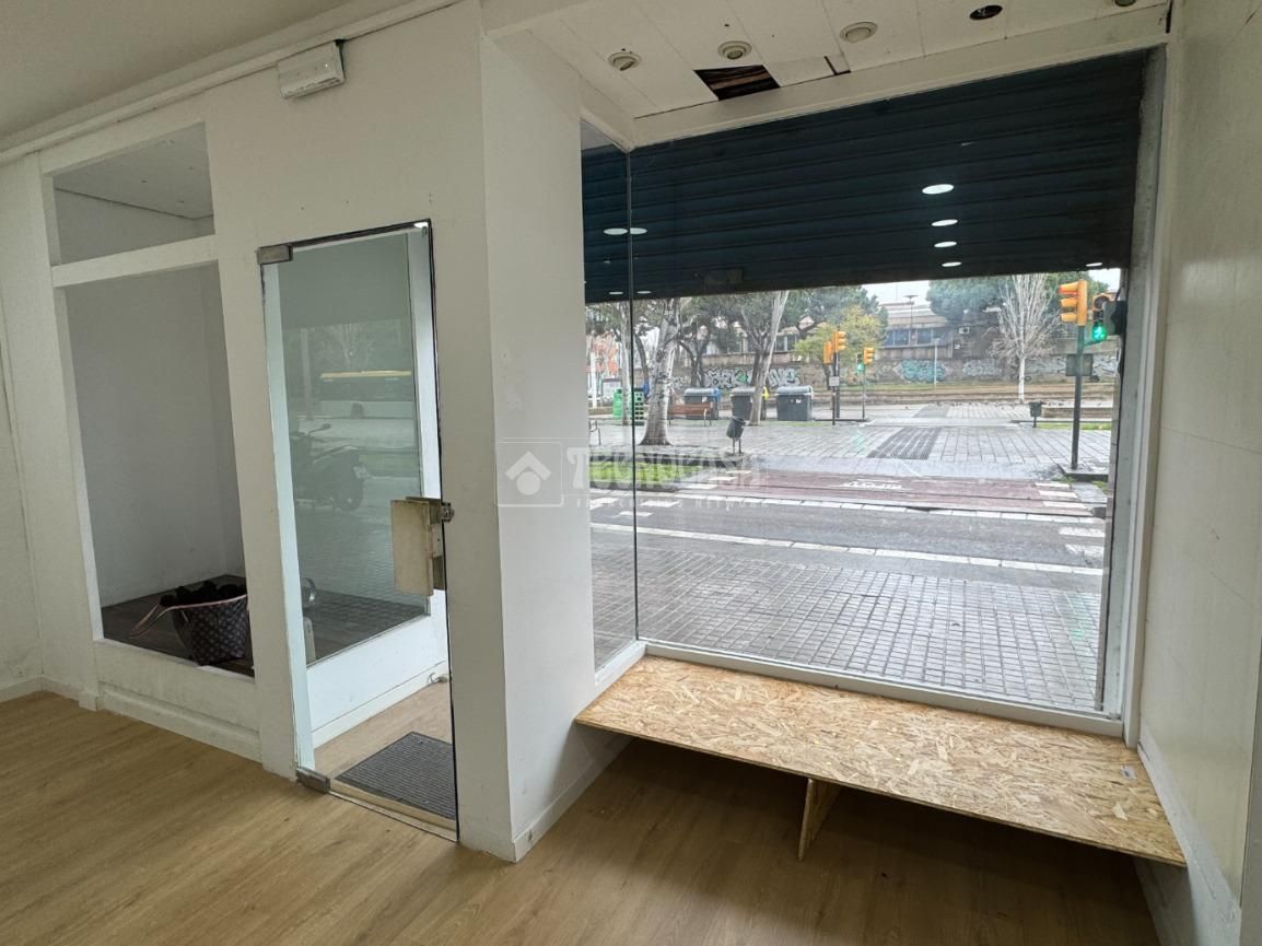 Premises to rent in Sant Adrià de Besòs
