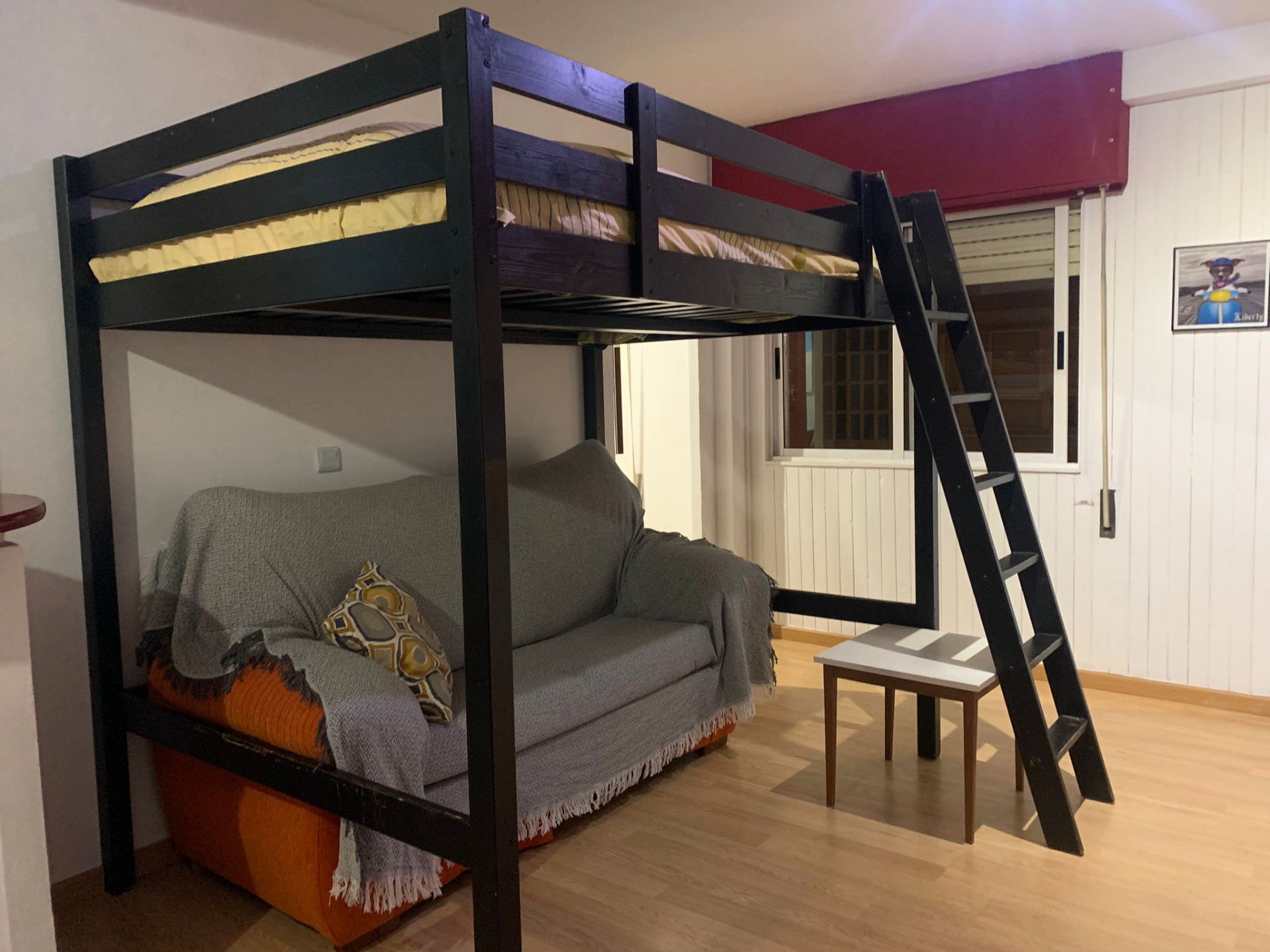Dormitori de Apartament en venda en Ferrol amb Parquet, Moblat i Forn