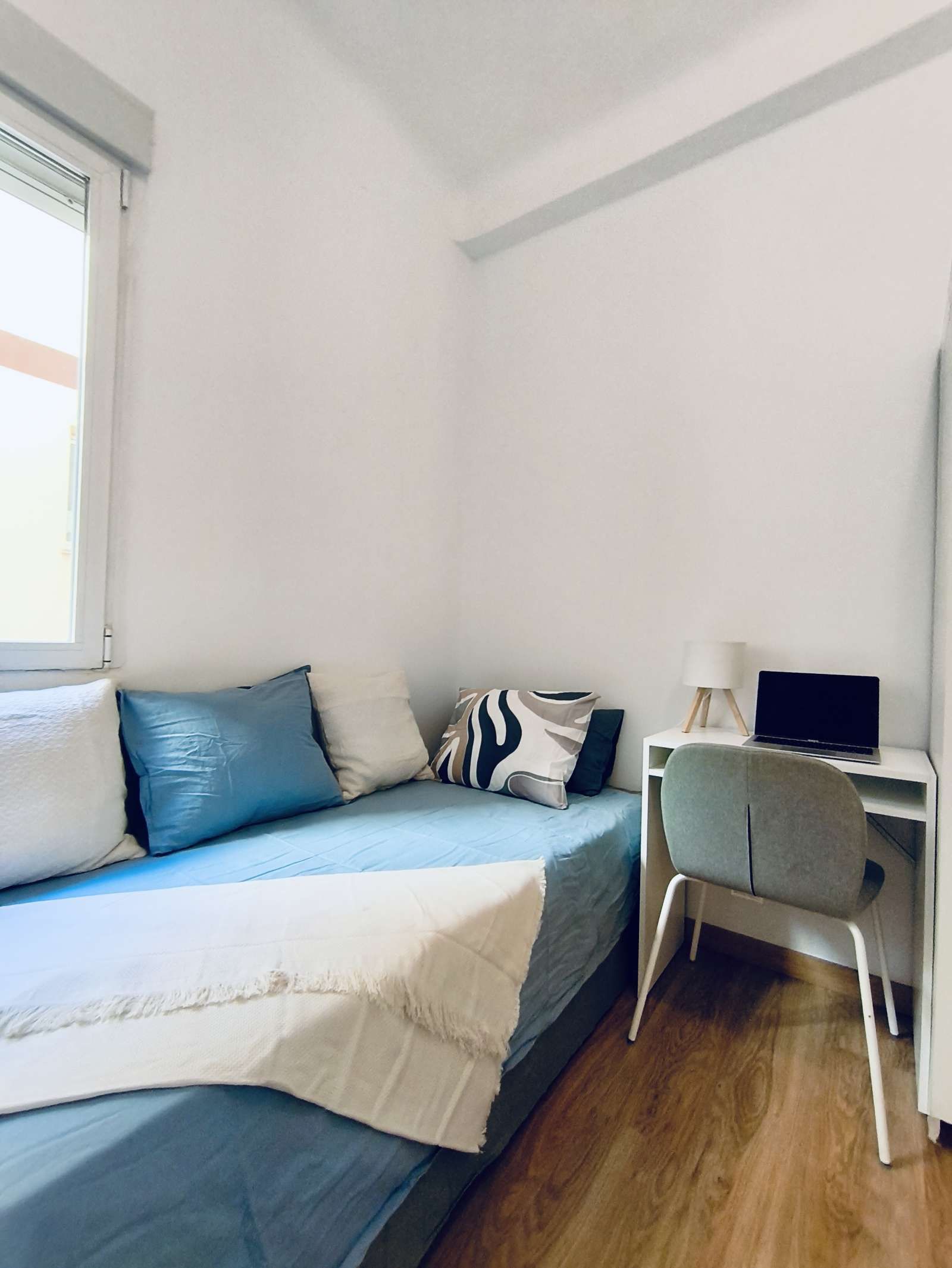 Bedroom of Flat to share in  Madrid Capital  with Air Conditioner, Heating and Terrace