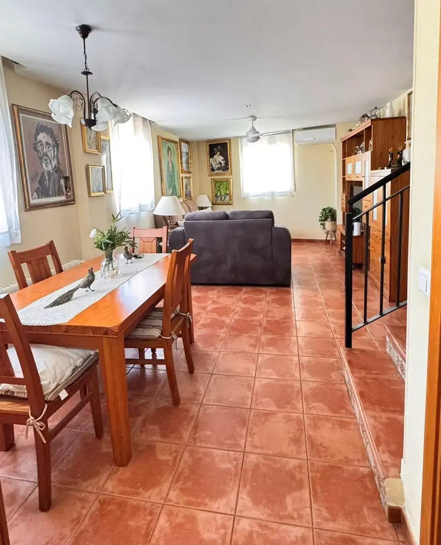 Menjador de Casa adosada en venda en Puçol amb Calefacció, Terrassa i Balcó