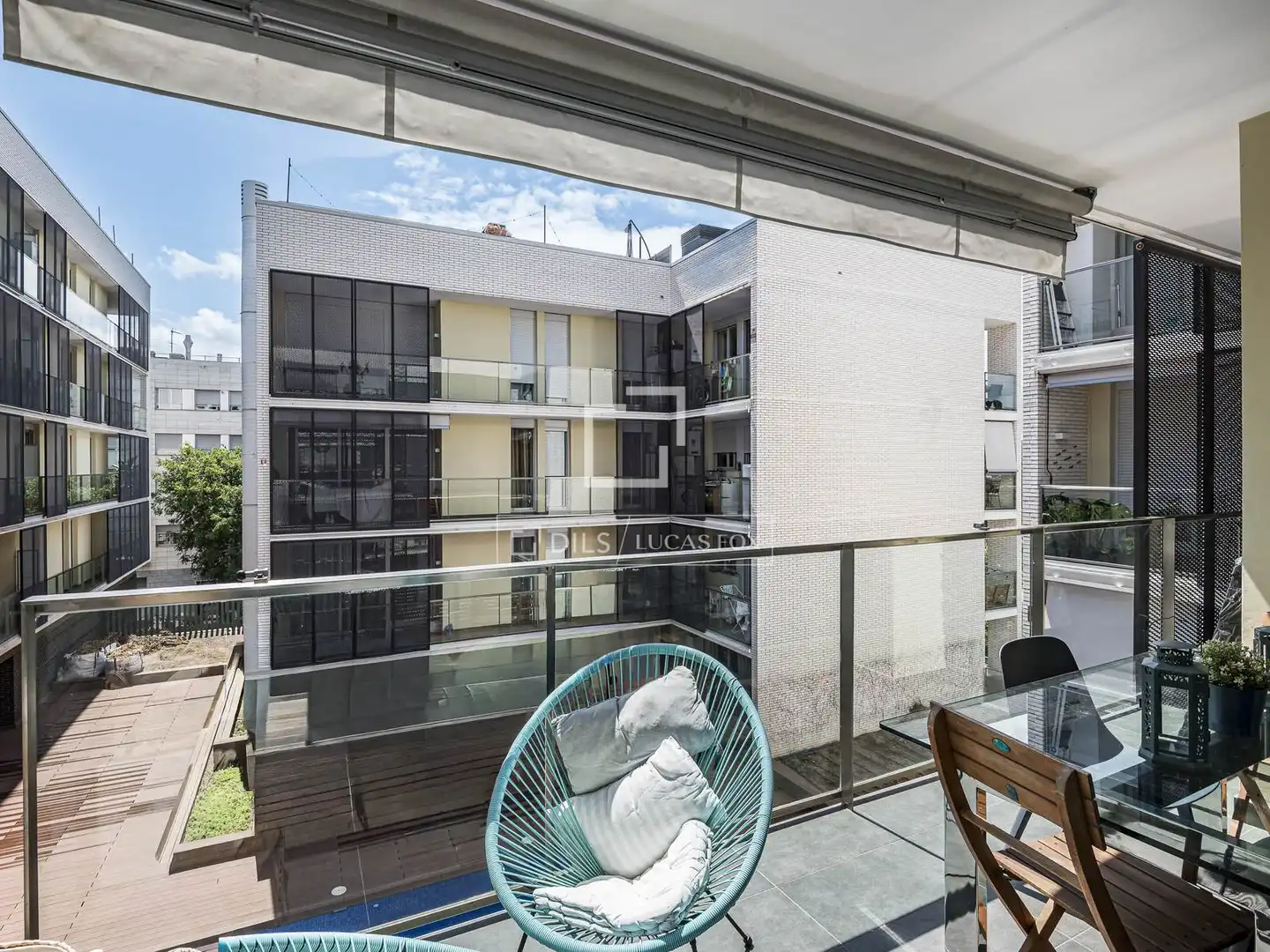 Terrasse von Wohnung zum Verkauf in Sant Cugat del Vallès mit Klimaanlage, Terrasse und Schwimmbad