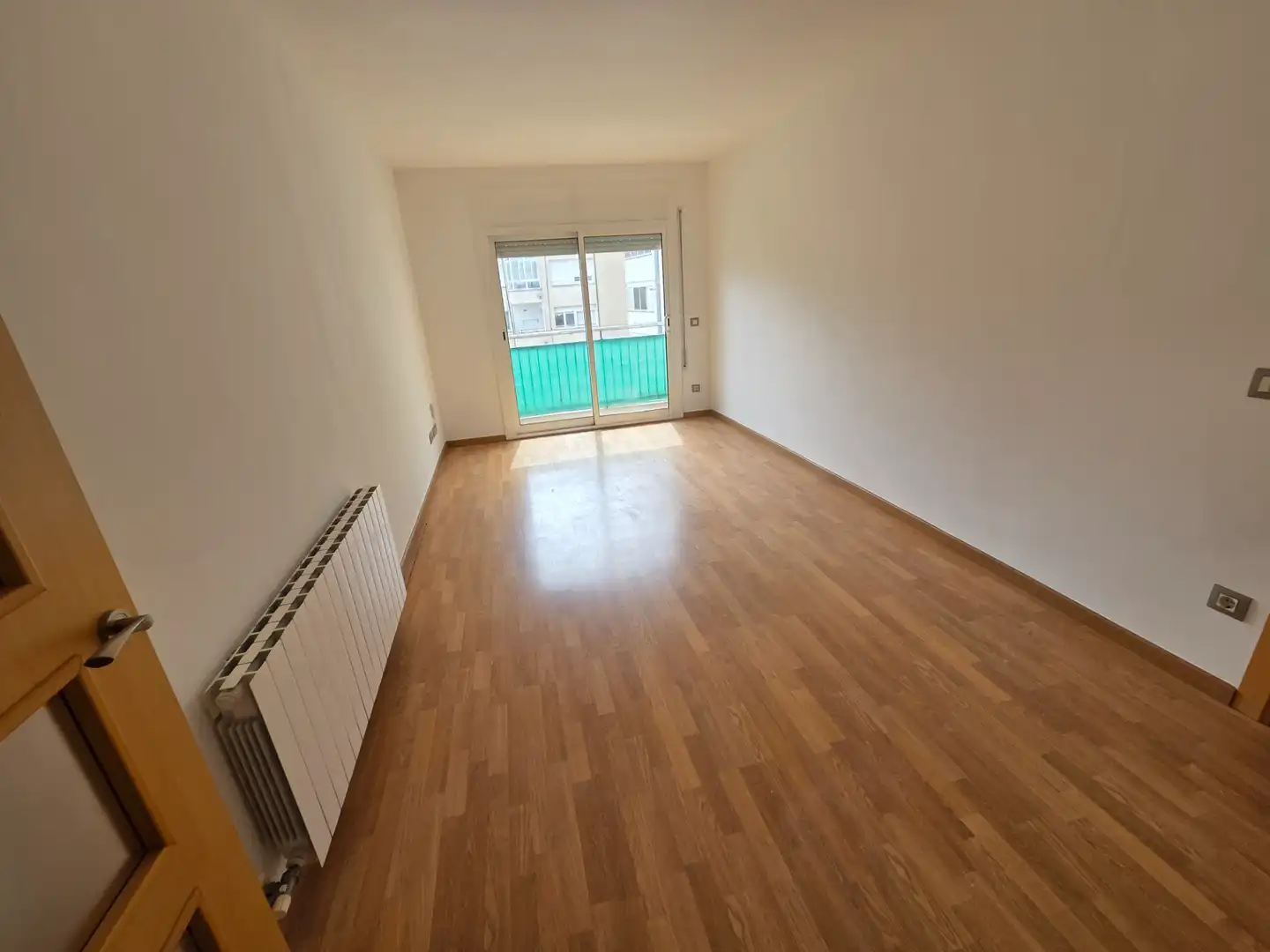 Wohnzimmer von Wohnung zum Verkauf in Vilafranca del Penedès mit Heizung, Parkett und Ofen