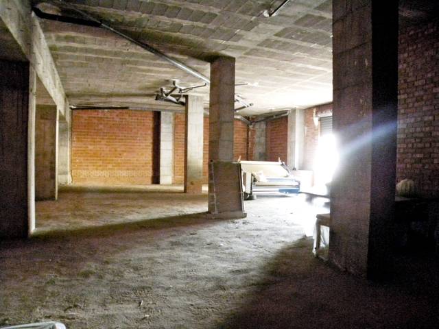 Local comercial en Alquiler en Carrer Amics del Corpus, 11 en Barrio de Benicalap