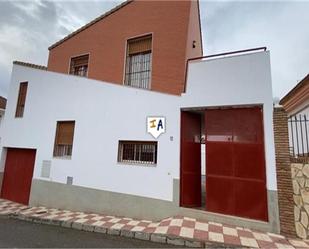 Vista exterior de Casa adosada en venda en Illora amb Terrassa, Traster i Piscina