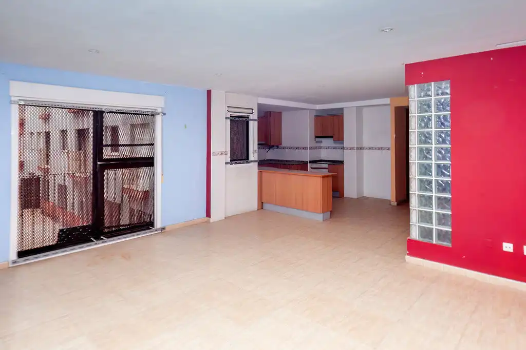 Others for sale in C/ Colombaires, imagen 2