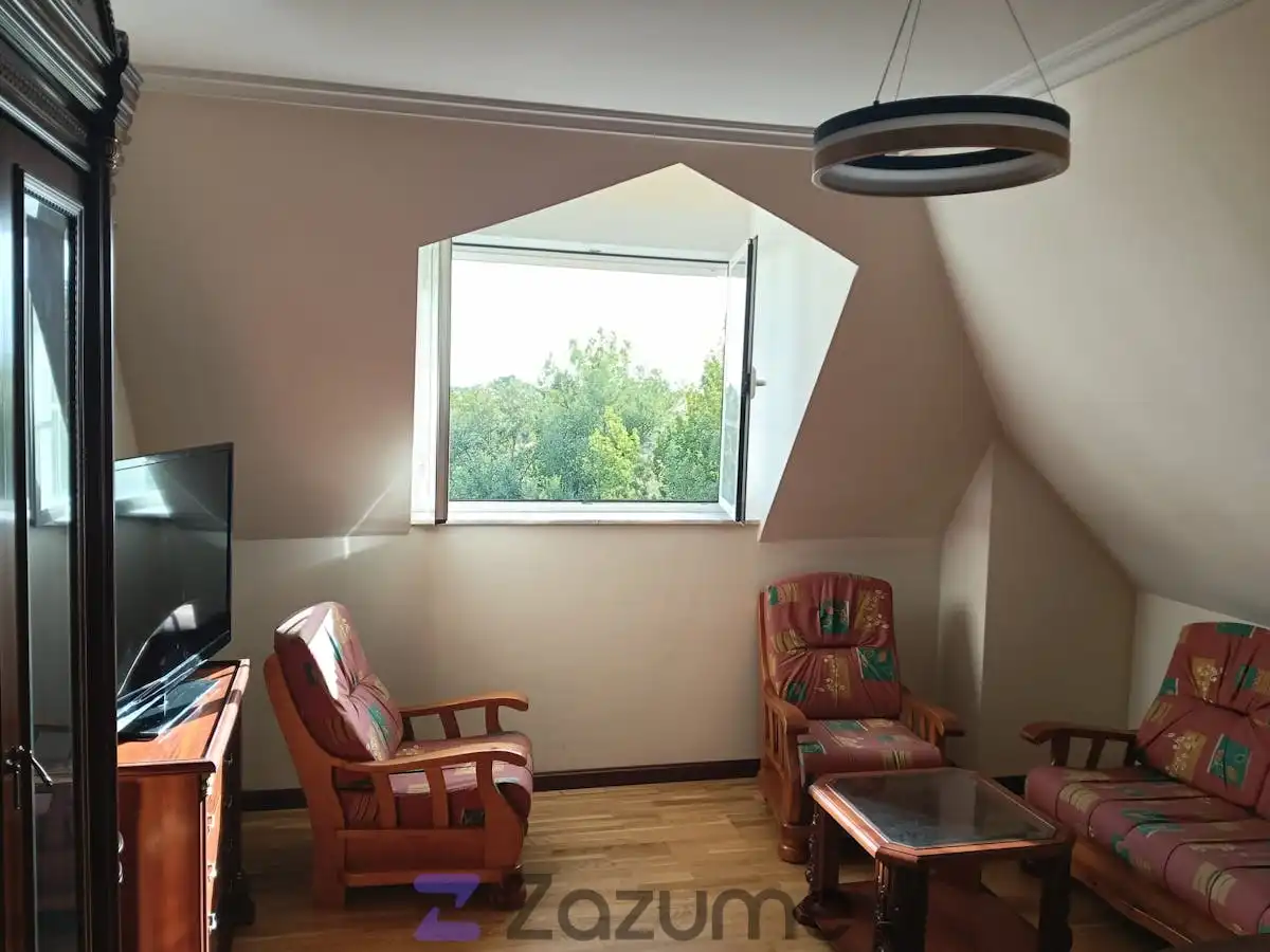 Wohnzimmer von Wohnung zur Miete in Valverde de la Virgen mit Heizung, Parkett und Möbliert