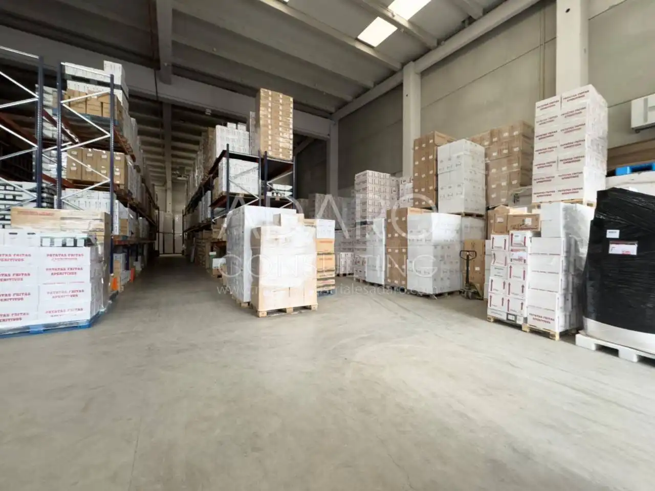 Nave industrial en venta en Calle Almazara, imagen 2