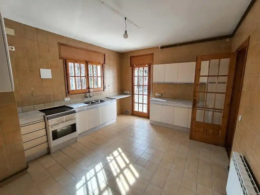 Cuina de Casa o xalet en venda en Lloret de Mar amb Calefacció, Terrassa i Traster