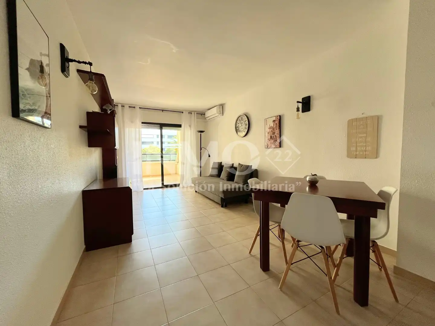 Vista exterior de Apartament en venda en Cambrils amb Aire condicionat, Terrassa i Moblat
