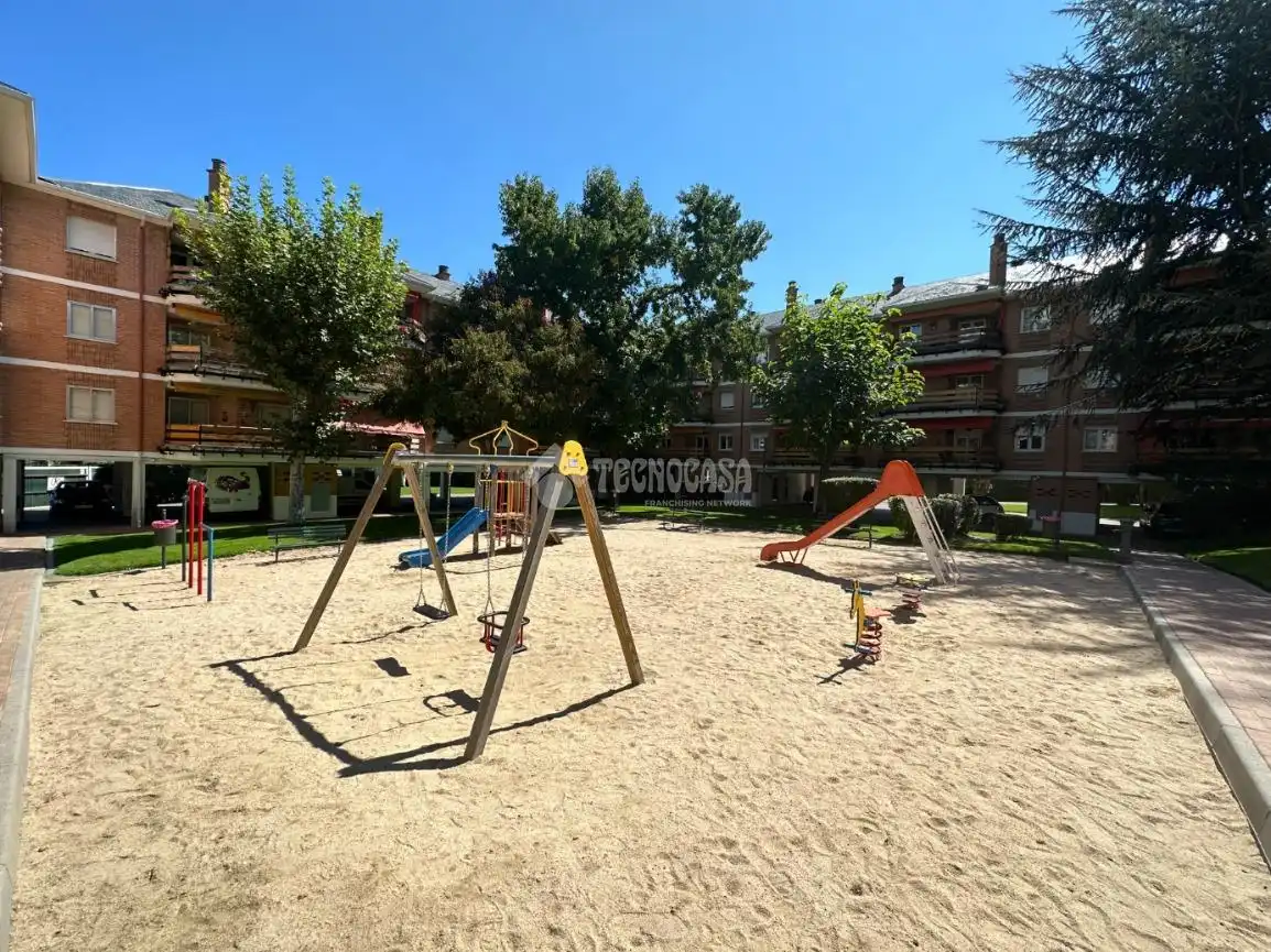 Parking de Piso en venta en Galapagar con Calefacción y Terraza