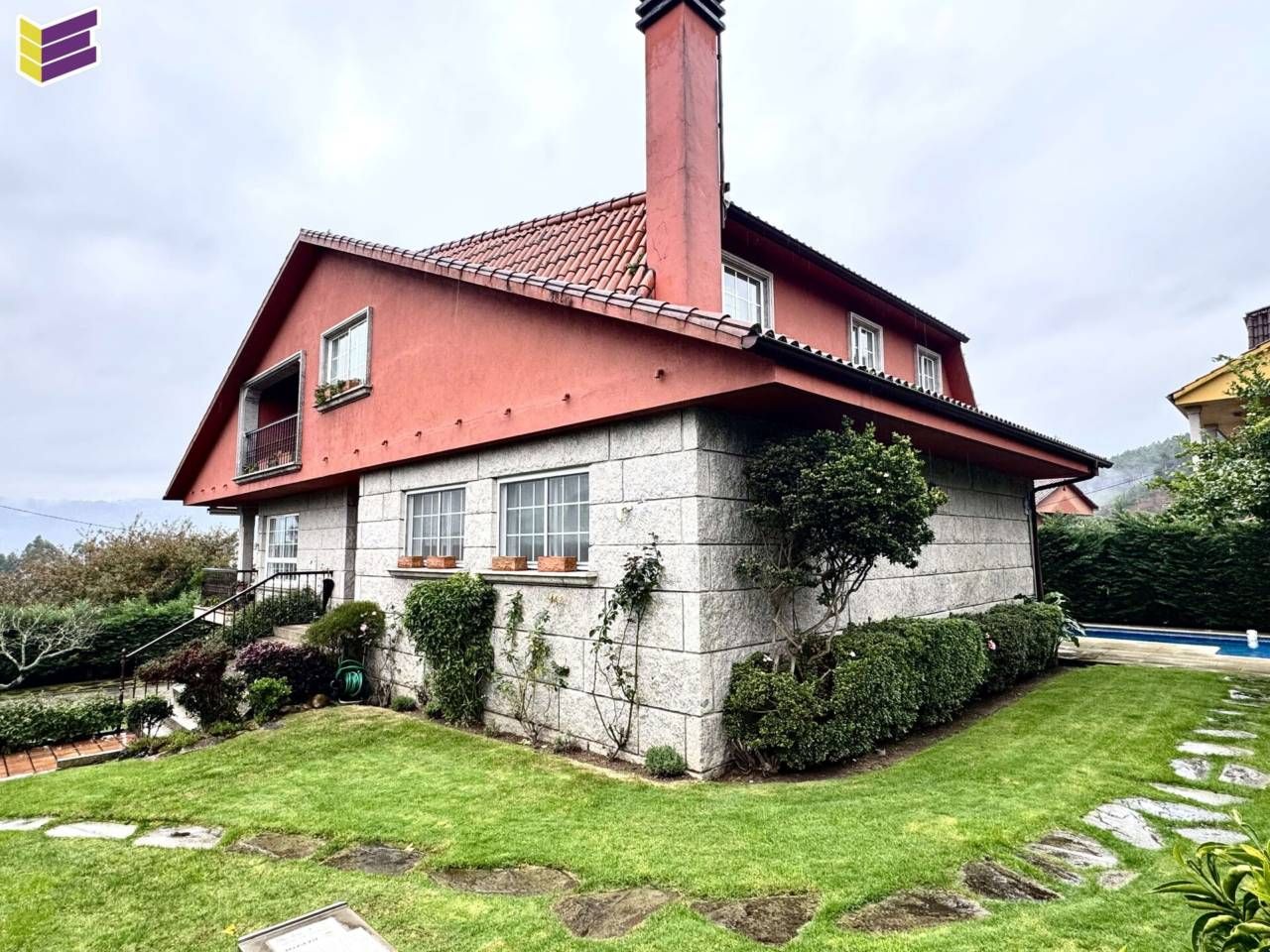 Exterior view of House or chalet for sale in O Porriño    with Heating, Private garden and Parquet flooring