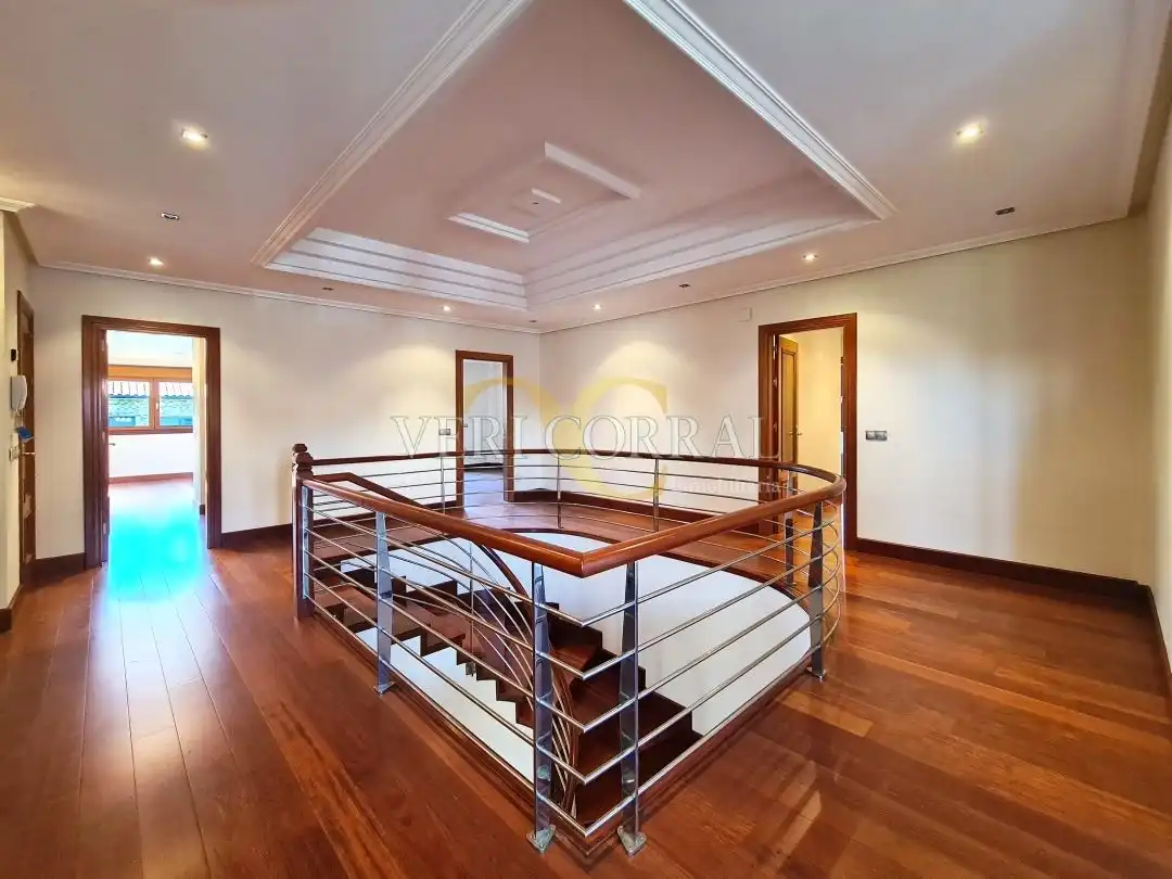 Casa o chalet en venta en Oviedo  con Calefacción, Jardín privado y Terraza