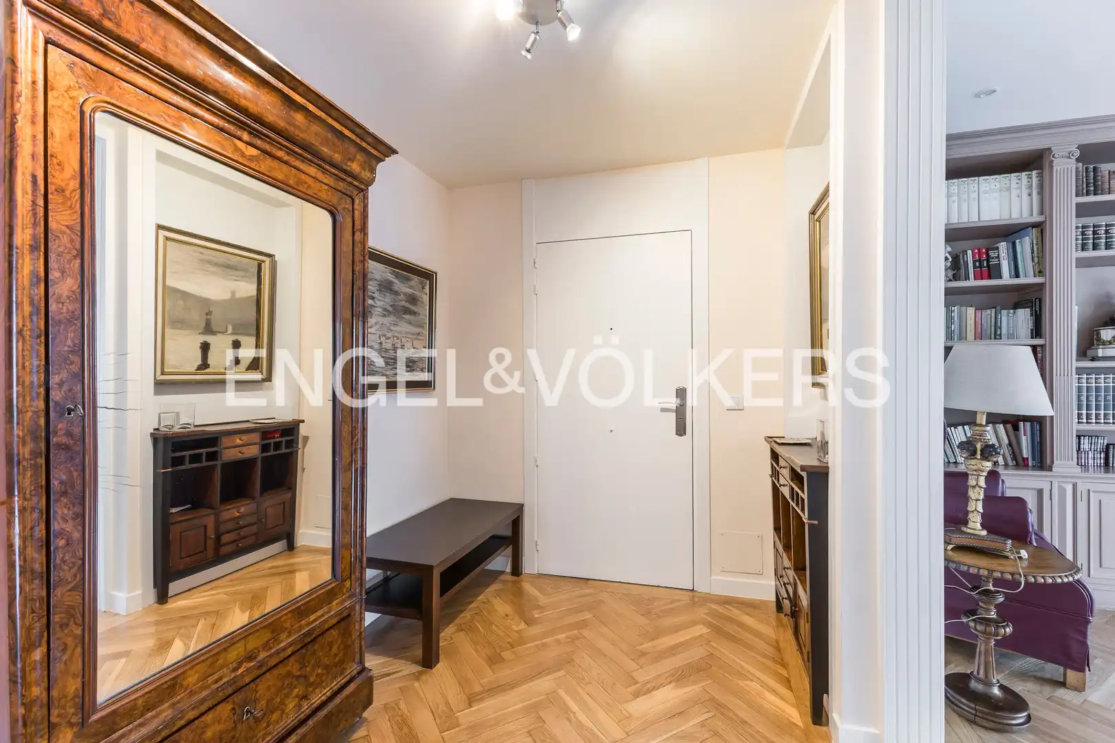 Wohnung zum Verkauf in Madrid mit Klimaanlage, Heizung und Parkett